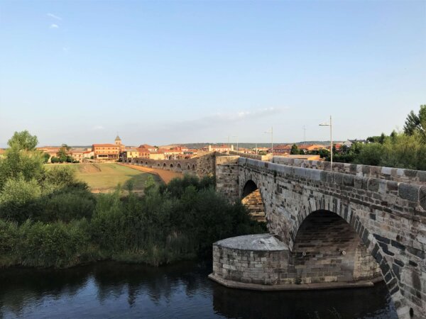 光榮之橋 Puente del Paso Honroso