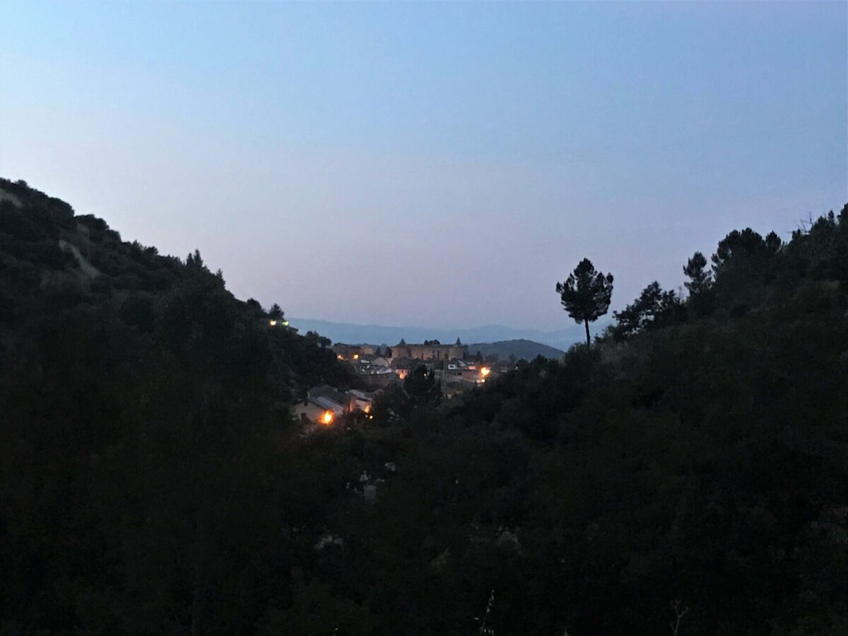 輕盈的 24 公里山路