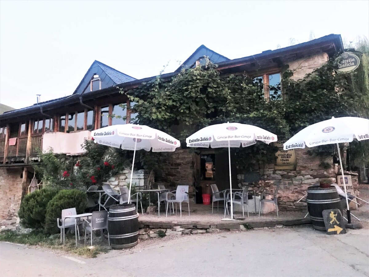CaminArte. Bar-Albergue El Refugio