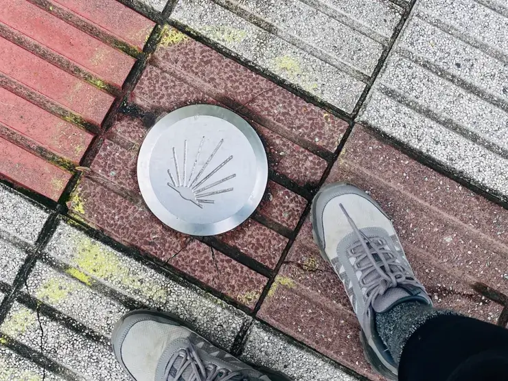 剪髮後準備重新上路的凱特