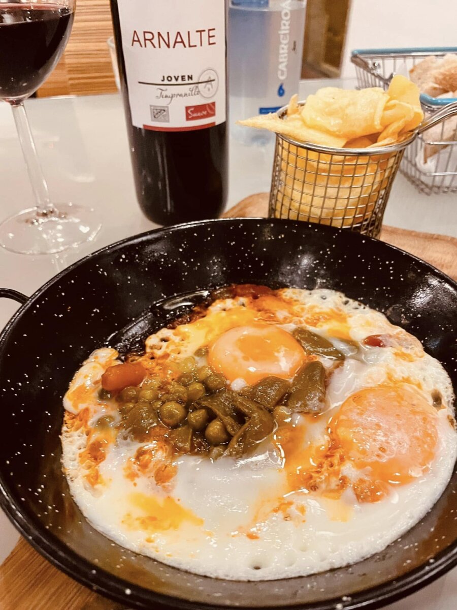 碗豆蔬菜煎蛋